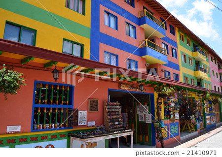 Colombia, the streets of Guatape, a resort on the outskirts of Medellin 21410971
