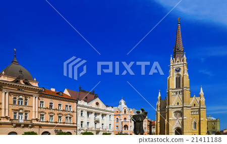 Old town in Novi Sad - Serbia 21411188
