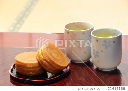 Japanese style room with tea room and large-size grill 21413166