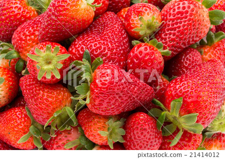 Heap strawberries: strawberries 21414012