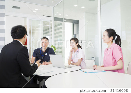 Doctor and suit men 21416098