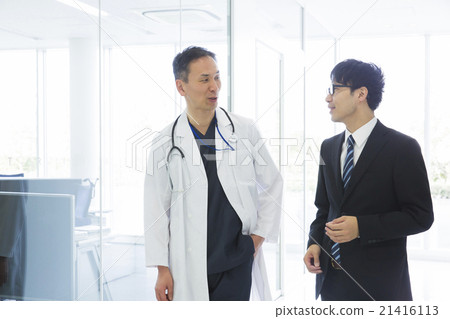 醫生和西裝男人 21416113