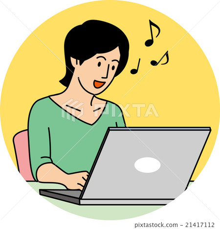 Women in their 30s enjoying online shopping 21417112