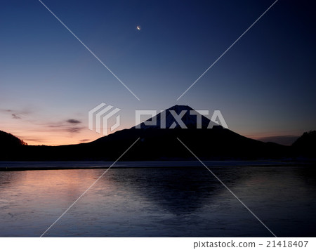 Morning of Lake Shoin 21418407