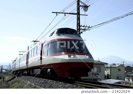 一列火車穿過信州 一列火車穿過信州 21422024