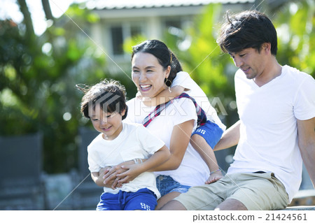 父母和孩子住在夏威夷 21424561