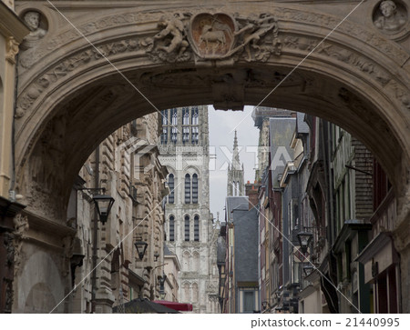Old houses in Rouen, Haute-Normandy, France Old houses in Rouen, Haute-Normandy, France 21440995