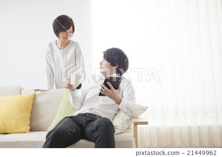 一對夫婦在上班前 一對夫婦在上班前 21449962