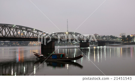 Truong Tien Bridge, Hue, Vietnam, Viet Nam 21451543