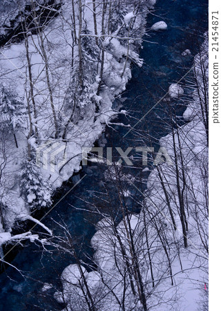 北海道富良野(Tokachidake)的冬季景象 北海道富良野(Tokachidake)的冬季景象 21454871