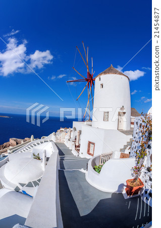 Windmill in Oia village on Santorini island,Greece Windmill in Oia village on Santorini island,Greece 21454877