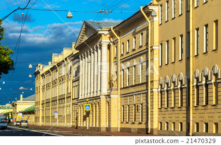 Historic building in centre of Saint Petersburg Historic building in centre of Saint Petersburg 21470329