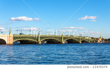 View of Trinity Bridge in Saint Petersburg 21470374