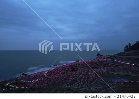 A thousand sheets A thousand sheets 21470422