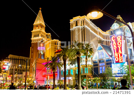 Las Vegas Street Night 21471391