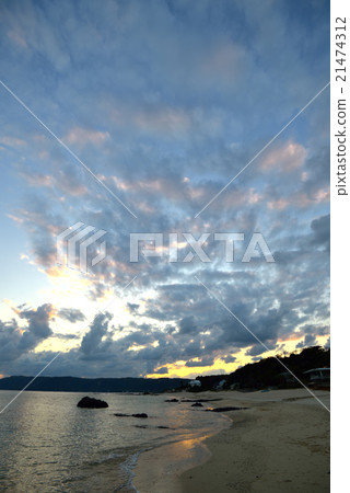 奄美大島國安海岸的黃昏 奄美大島國安海岸的黃昏 21474312