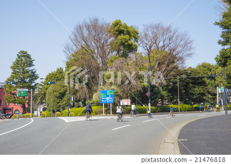 Gaien West Street(東京都新宿區)的Gaien Bridge過境點 Gaien West Street(東京都新宿區)的Gaien Bridge過境點 21476818