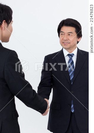 握手的兩個商人 握手的兩個商人 21476823