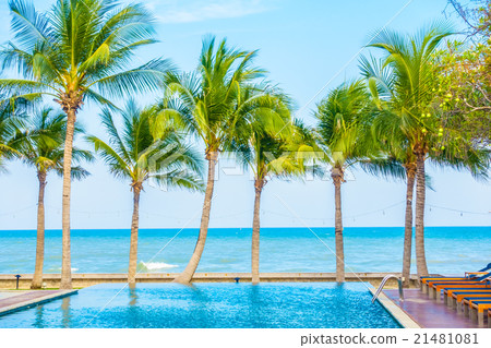 Beautiful luxury swimming pool Beautiful luxury swimming pool 21481081
