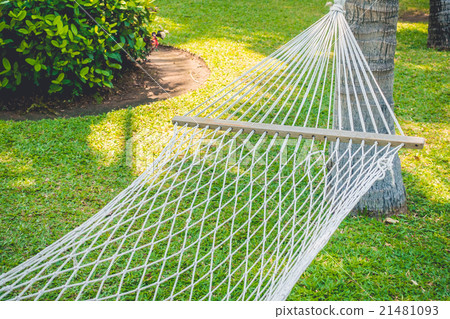 Empty hammock in the garden Empty hammock in the garden 21481093