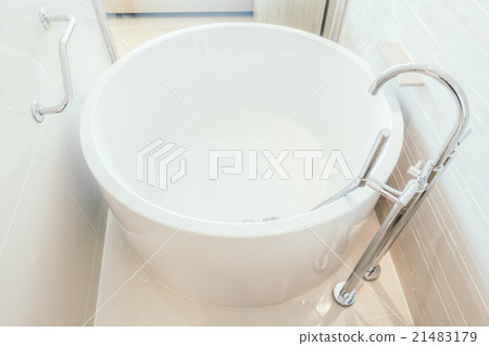 Bathtub 21483179