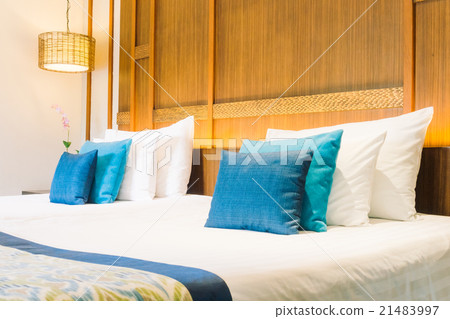 Pillow on bed 21483997