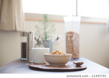 Breakfast preparation Breakfast preparation 21493791