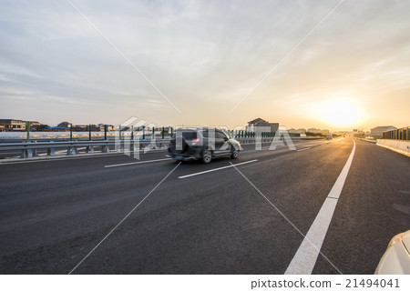 Sunset Urban Highway 21494041