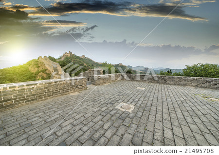 The majestic Great Wall, Beijing, China The majestic Great Wall, Beijing, China 21495708