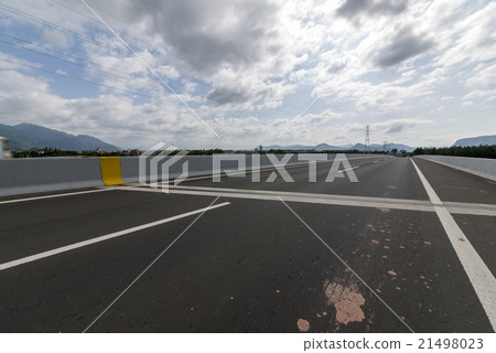 Urban Highway 21498023