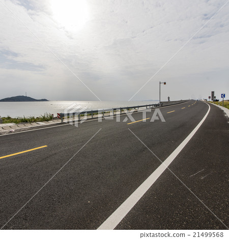 Ocean Road Ocean Road 21499568