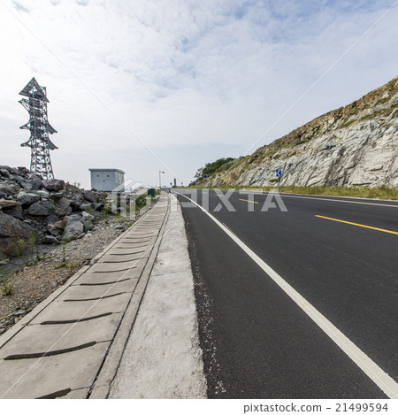 Mountain road 21499594