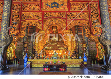 The buddha statue in Bai Dinh pagoda 21500100