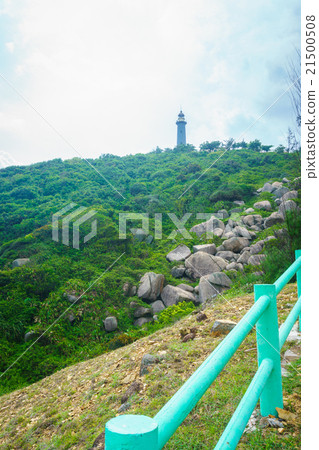The stairway to Dailanh lighthouse 21500508