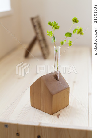 Household type burned vase 21501038