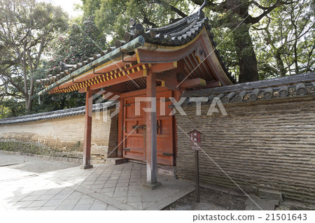 Iwashimizu Hachimangu Shrine的西大門 21501643