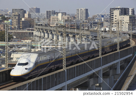 E4 Series Shinkansen Max 21502954