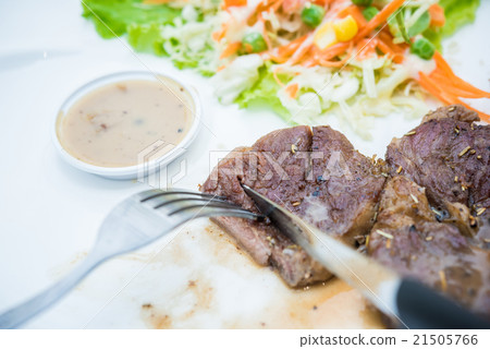 Grilled steak and vegetable salad Grilled steak and vegetable salad 21505766