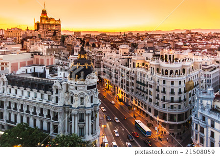 Panoramic view of Gran Via, Madrid, Spain. 21508059