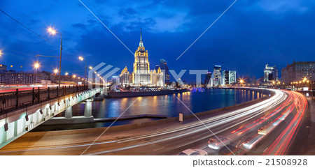 Panorama of Krasnopresnenskaya naberezhnaya 21508928