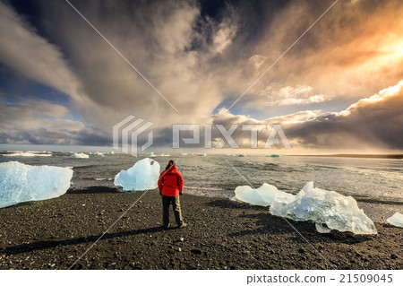 Northern Atlantic beach 21509045