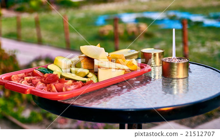 Simple Snack outdoors 21512707