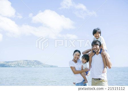 Parent and child walking along the beach Parent and child walking along the beach 21515112