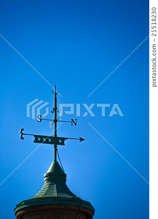 Wind climb and sky Wind climb and sky 21518230