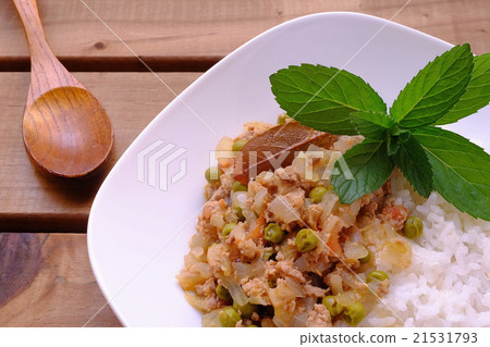 咖啡館式綠豌豆和碎肉咖哩 咖啡館式綠豌豆和碎肉咖哩 21531793