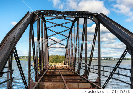 old metal bridge 21535238
