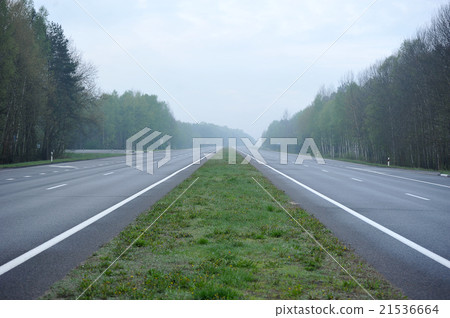 desert highway without a car 21536664