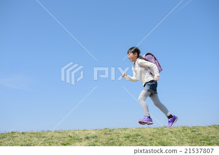 小學生跑 21537807
