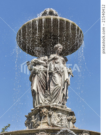 Fountain in the Stadtpark of Graz, Styria, Austria Fountain in the Stadtpark of Graz, Styria, Austria 21540412