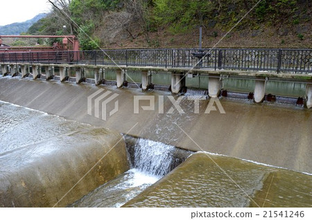 Kegami dam / Kyoto · Biwako canal Kegami dam / Kyoto · Biwako canal 21541246